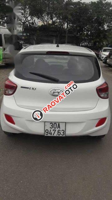 Cần bán xe Hyundai Grand i10 MT đời 2015, màu trắng chính chủ giá cạnh tranh-1