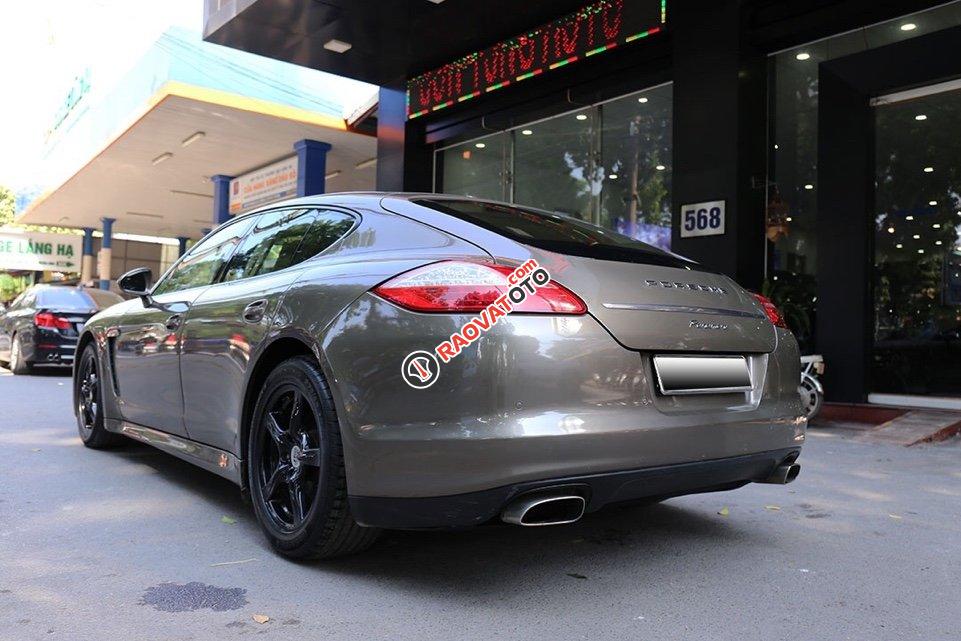 Cần bán Porsche Panamera 4 đời 2010, màu da lươn, nhập khẩu nguyên chiếc tại Đức, đăng kí 2012-4