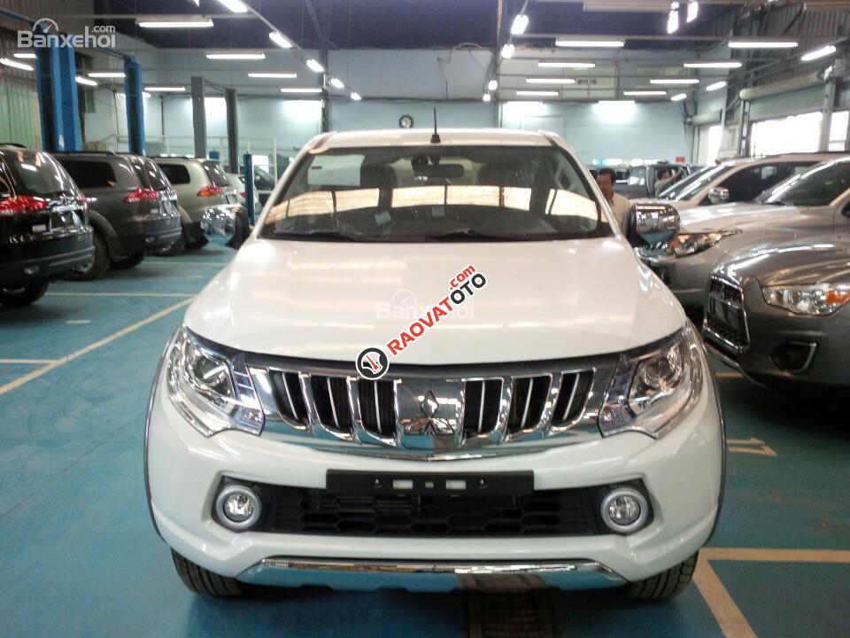 Bán tải Mitsubishi Triton 2017 1 cầu tự động, giá mềm. Trả góp 80 %, liên hệ: 0935445730-4