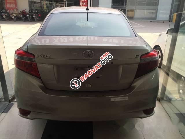 Bán Toyota Vios MT đời 2015 chính chủ, giá tốt-1