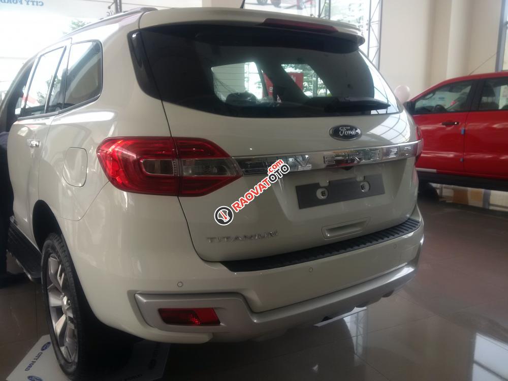 Ford Everest 2.2L Titanium 2018 dự kiến giao ngay chỉ với 1.2 tỷ. LH ngay để nhận CTKM tốt nhất-4