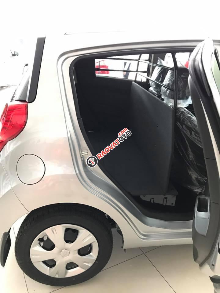 Thuế 2%, 4,5lit/100km, chở tải gần 300kg, Chevrolet Spark Duo 2018, trả góp: 75 triệu lấy xe, 0907148849-5