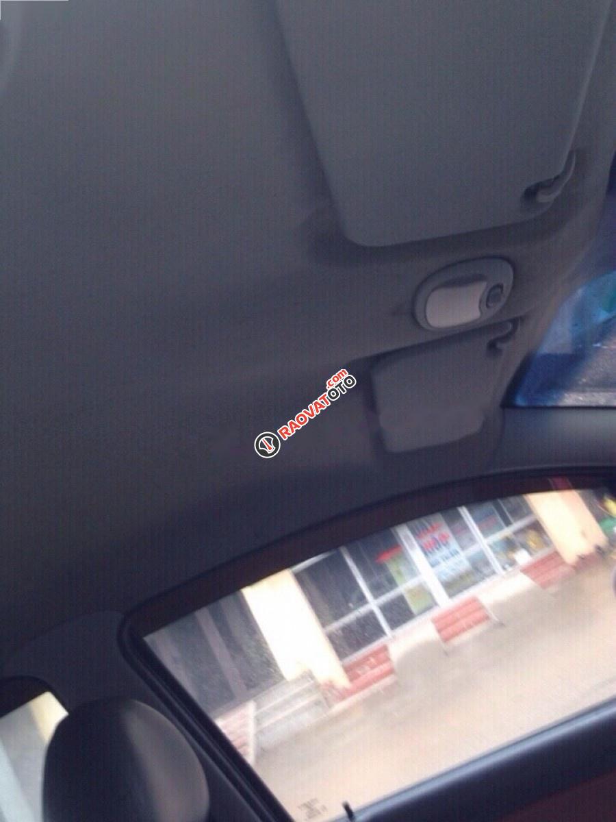 Cần bán Chevrolet Spark đời 2010, màu bạc, 135tr-2