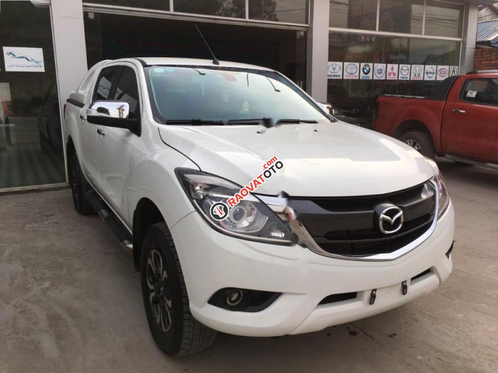 Cần bán gấp Mazda BT 50 3.2L 4x4 AT đời 2016, màu trắng, nhập khẩu Thái Lan như mới, giá tốt-0