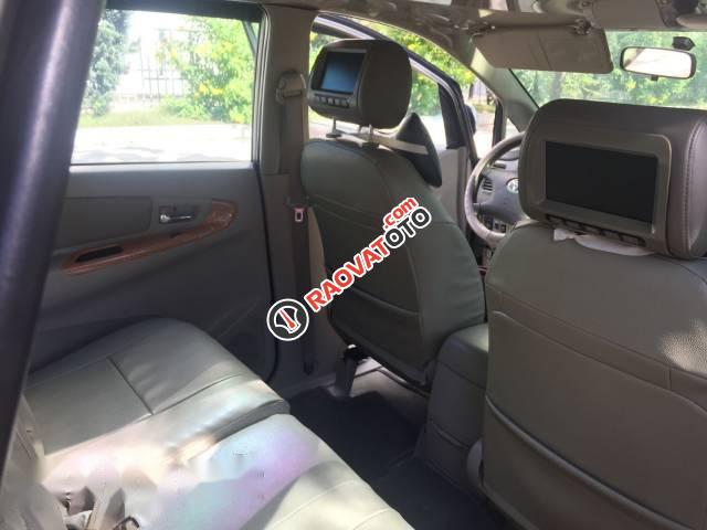 Cần bán gấp Toyota Innova G đời 2011, giá chỉ 495 triệu-3
