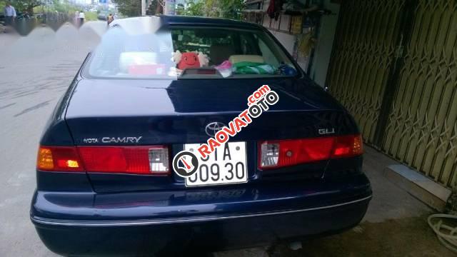 Cần bán xe Toyota Camry GLI 2.2 năm 2000 xe gia đình-5