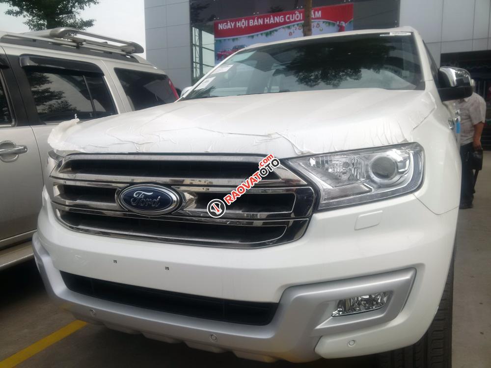 Ford Everest 2.2L AT 2017 mới nhất - Dịch vụ hậu mãi đạt tiêu chuẩn 5S. Giá dự kiến ưu đãi-0