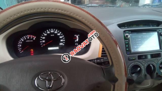 Cần bán gấp Toyota Innova G đời 2010, màu bạc-5