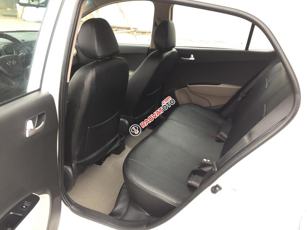 Cần bán gấp Hyundai Grand i10 2015, màu trắng, xe nhập số sàn-7