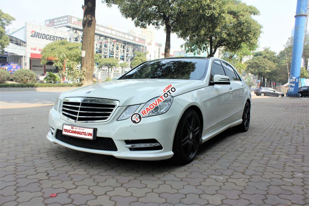 Bán Mercedes E300 AMG đời 2012, màu trắng-3