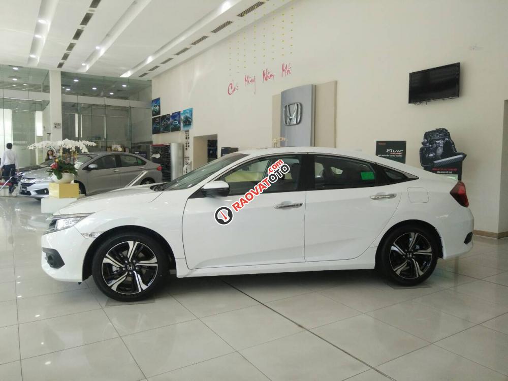 Bán xe Civic 2018, chỉ một cuộc gọi phục vụ từ A-Z => LH: 0938.888.978-1