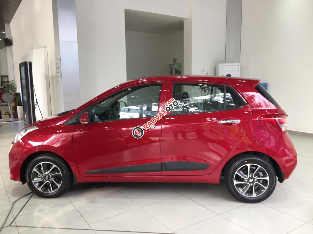 Cần bán xe Hyundai i10 1.0AT 2017, màu đỏ, 380tr-1