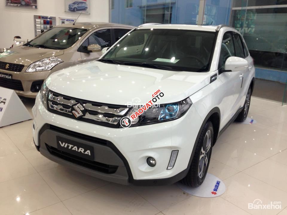 Suzuki Vitara 2017 trắng ngọc trai, nhập châu Âu, giao ngay, tặng kèm nhiều KM-0