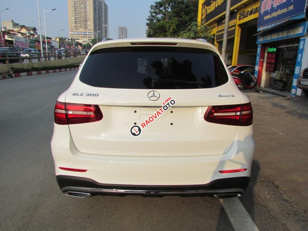 Mercedes GLC300 2016 màu trắng-4