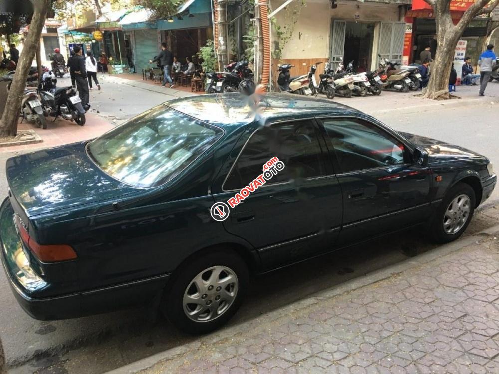 Bán xe Toyota Camry GLI 1998, màu xanh lam, 215 triệu-2