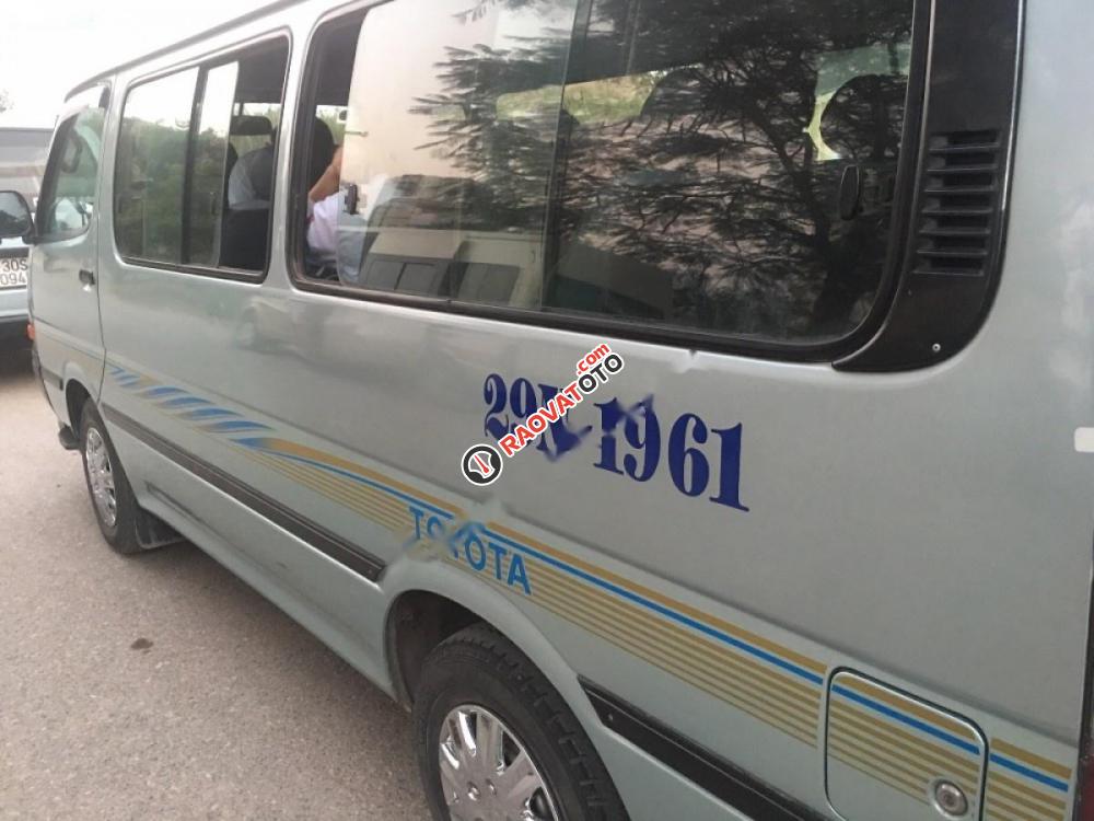 Bán Toyota Hiace đời 2001, màu xanh lam-2