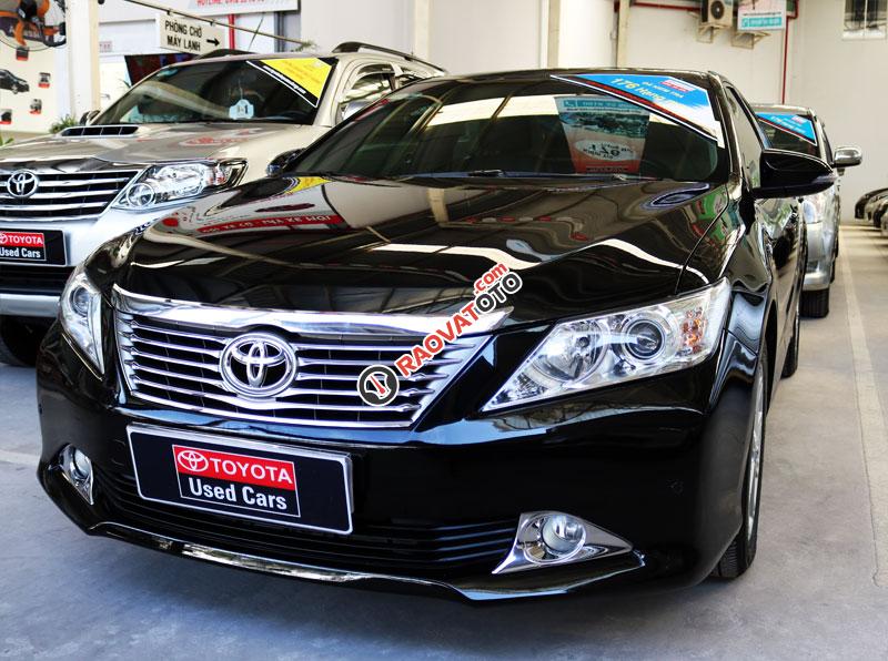 Bán Toyota Camry 2.5Q 2015, (tặng trước bạ) xe đẹp, hỗ trợ vay 75%, lãi suất ưu đãi-0