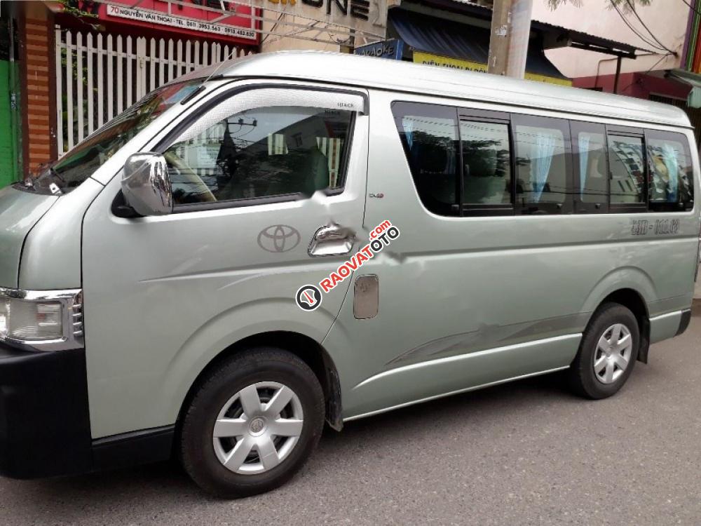 Cần bán xe Toyota Hiace đời 2009, màu xanh lam, giá tốt-3