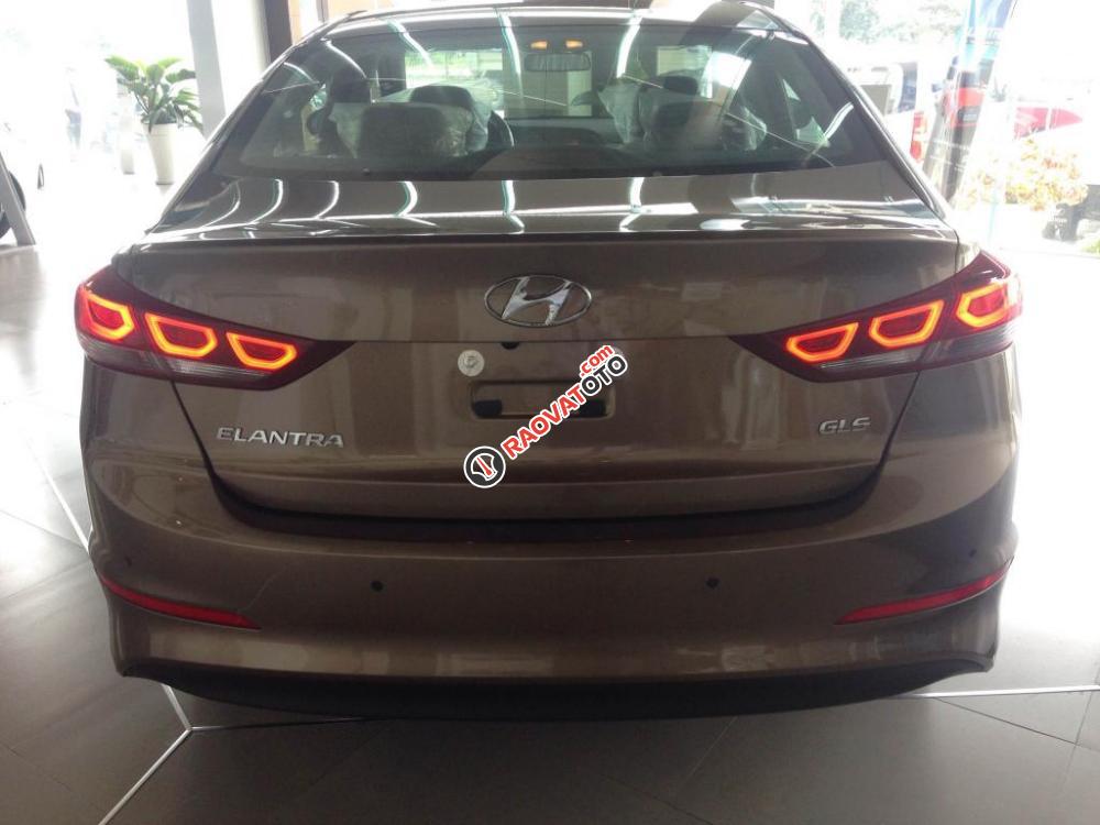 Hyundai Elantra 2018, giảm 70tr tiền mặt, tặng bảo hiểm, phụ kiện tại Hyundai Bà Rịa Vũng Tàu-3