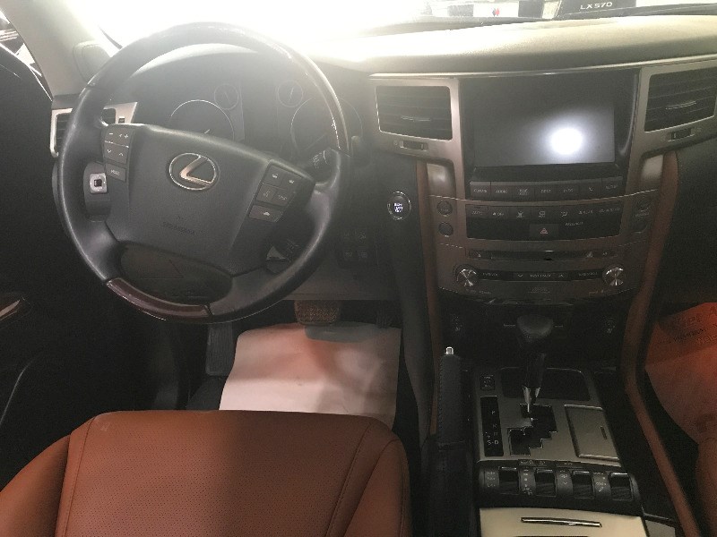 Bán ô tô Lexus LX 570 đời 2014, màu đen, nhập khẩu nguyên chiếc, chính chủ-7