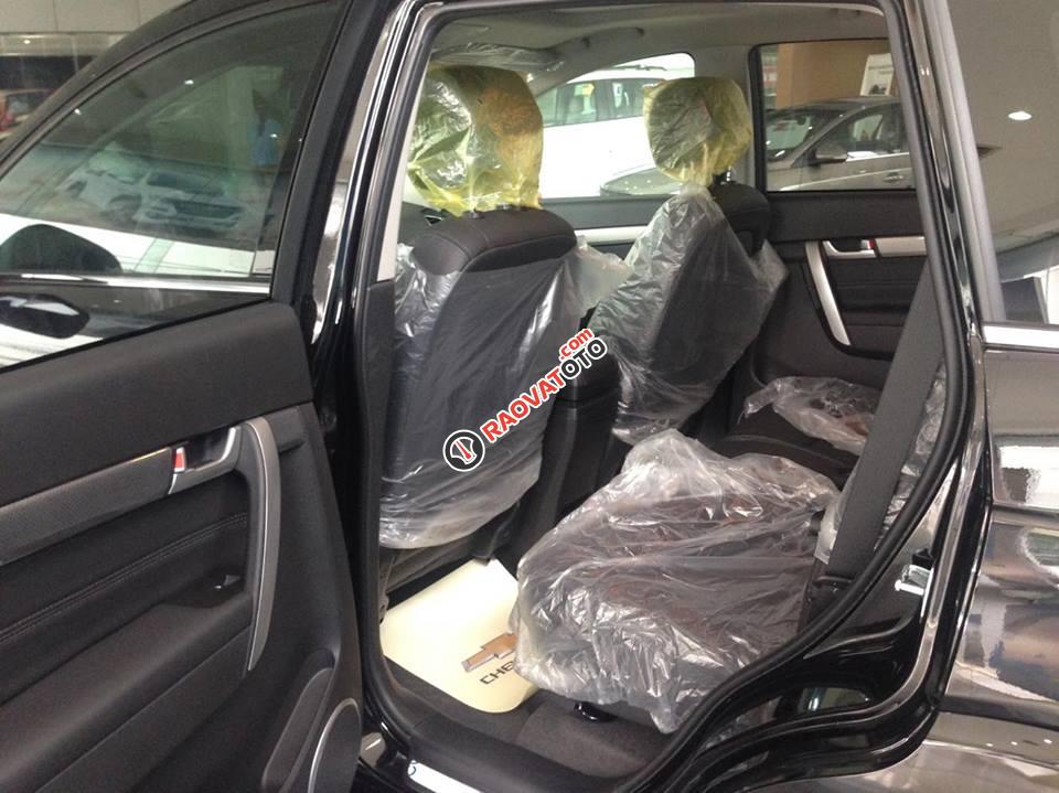 Cần bán Chevrolet Captiva Revv LTZ 2.4 AT đời 2018, màu đen, 879 triệu-6
