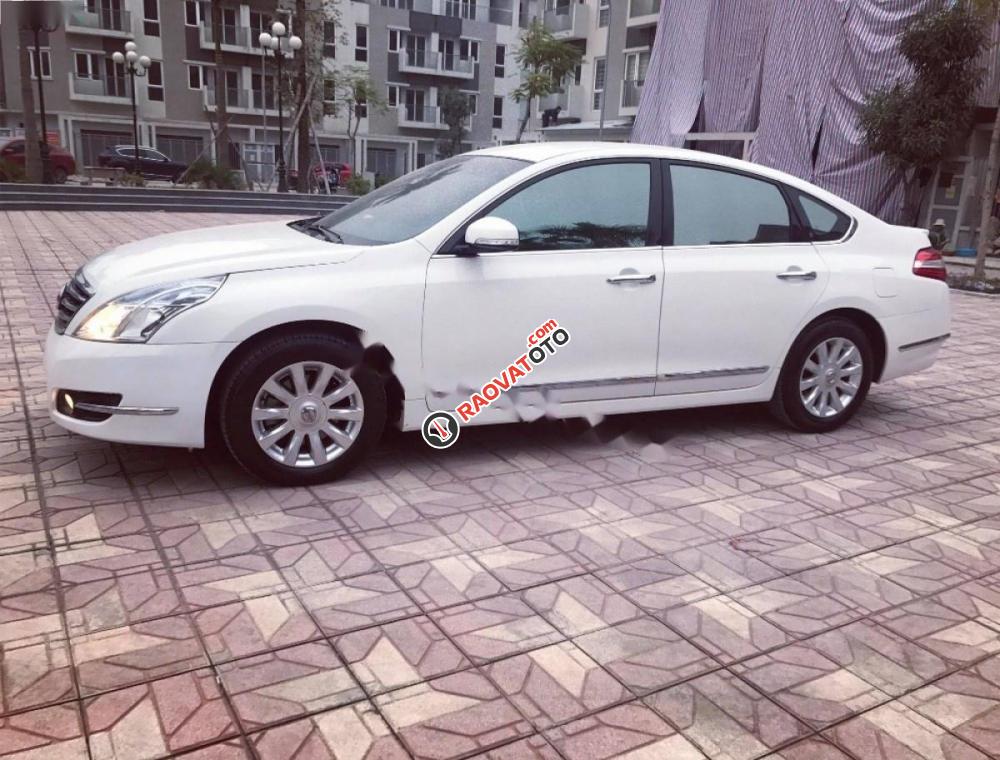 Bán Nissan Teana sản xuất 2010, màu trắng, nhập khẩu, giá chỉ 550 triệu-0