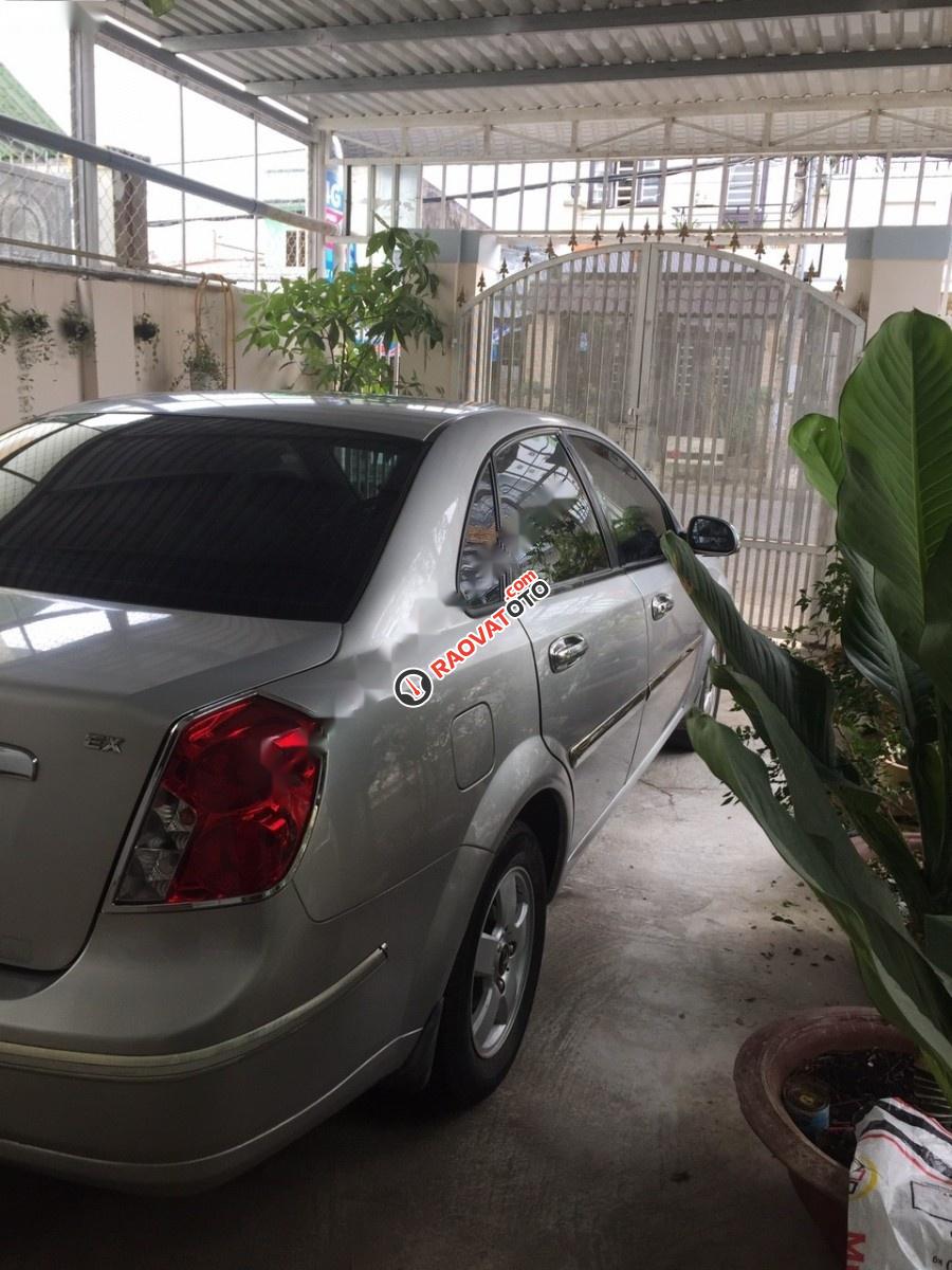 Cần bán gấp Daewoo Lacetti đời 2009, màu bạc, 239tr-1