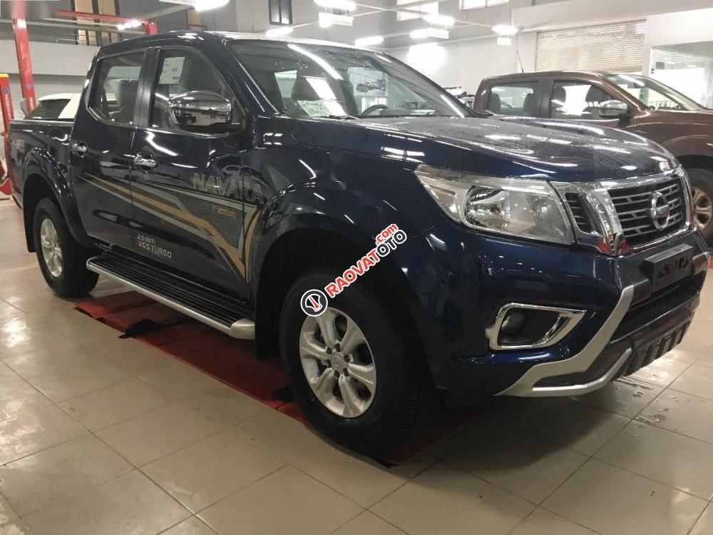 Bán xe Nissan Navara EL Premium R đời 2017, màu xanh lam, xe nhập, giá chỉ 635 triệu-3