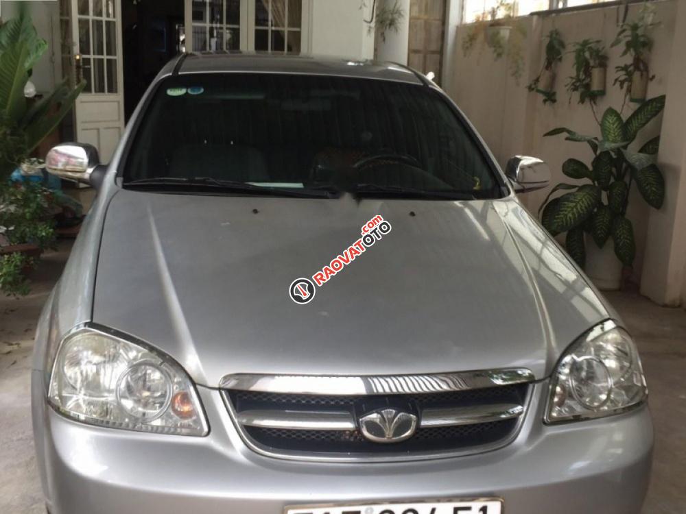 Cần bán gấp Daewoo Lacetti đời 2009, màu bạc, 239tr-0