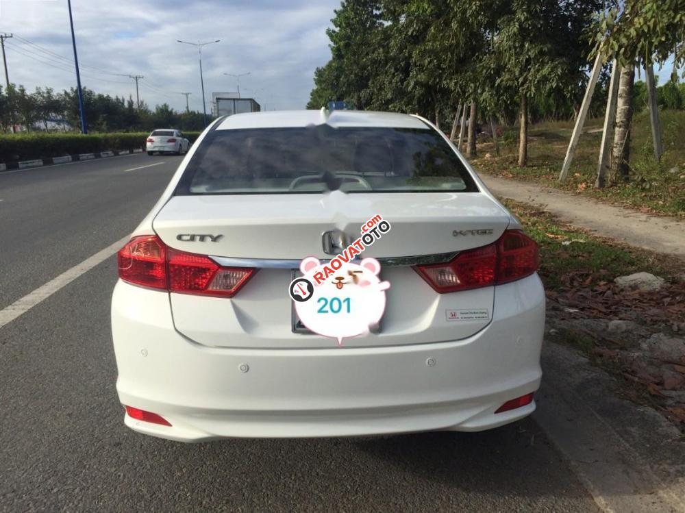 Bán Honda City đời 2015, màu trắng giá cạnh tranh-0