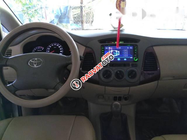 Bán Toyota Innova G năm 2006, màu bạc xe gia đình, 325 triệu-4