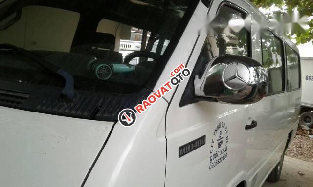 Cần bán Mercedes MB đời 2004, màu trắng giá cạnh tranh-0