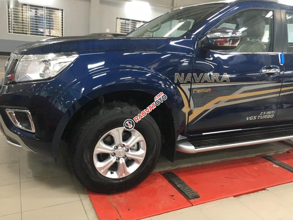 Bán xe Nissan Navara EL Premium R đời 2017, màu xanh lam, xe nhập, giá chỉ 635 triệu-1