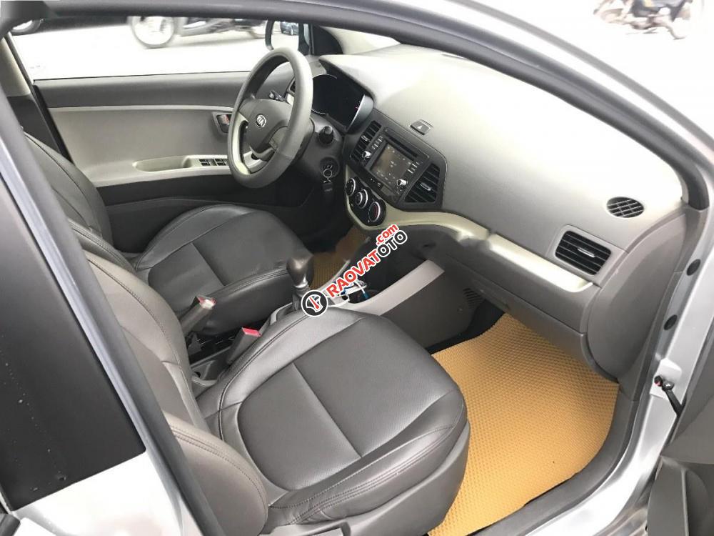 Bán Kia Morning 1.0 MT đời 2017, màu bạc như mới-1