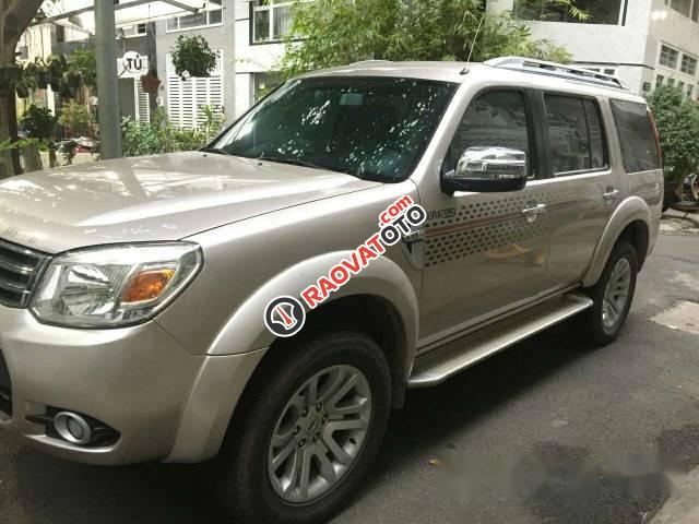 Cần bán gấp Ford Everest đời 2014 số tự động-3