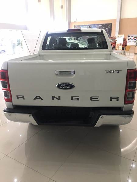 Bán xe Ford Ranger đời 2017, màu trắng, nhập khẩu chính hãng, giá tốt-3