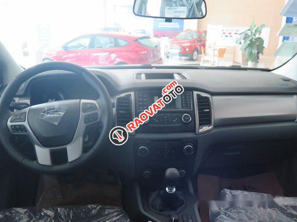 Bán ô tô Ford Ranger sản xuất 2017, màu trắng giá cạnh tranh-8