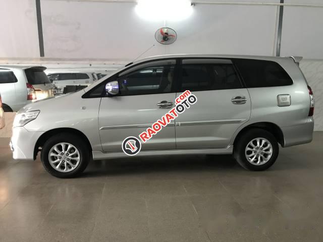 Cần bán Toyota Innova đời 2014 số sàn-1