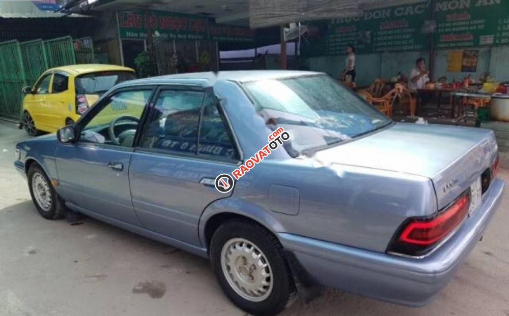 Cần bán xe Nissan Bluebird, đời 1993, màu xanh lam, xe nhập, giá tốt-0