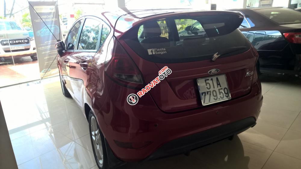 Cần bán Ford Fiesta sản xuất 2011, màu đỏ, 375tr, xe không lỗi, BH hãng 1 năm-4