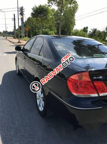 Cần bán gấp Toyota Camry đời 2005, màu đen số sàn, 395tr-2
