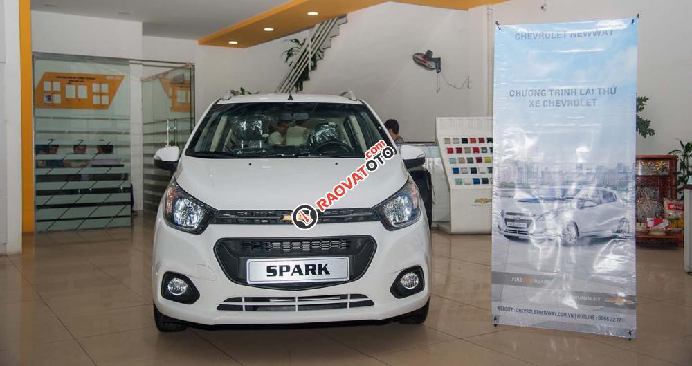 Bán Chevrolet Spark DUO năm 2017, màu trắng, giá 299tr-1
