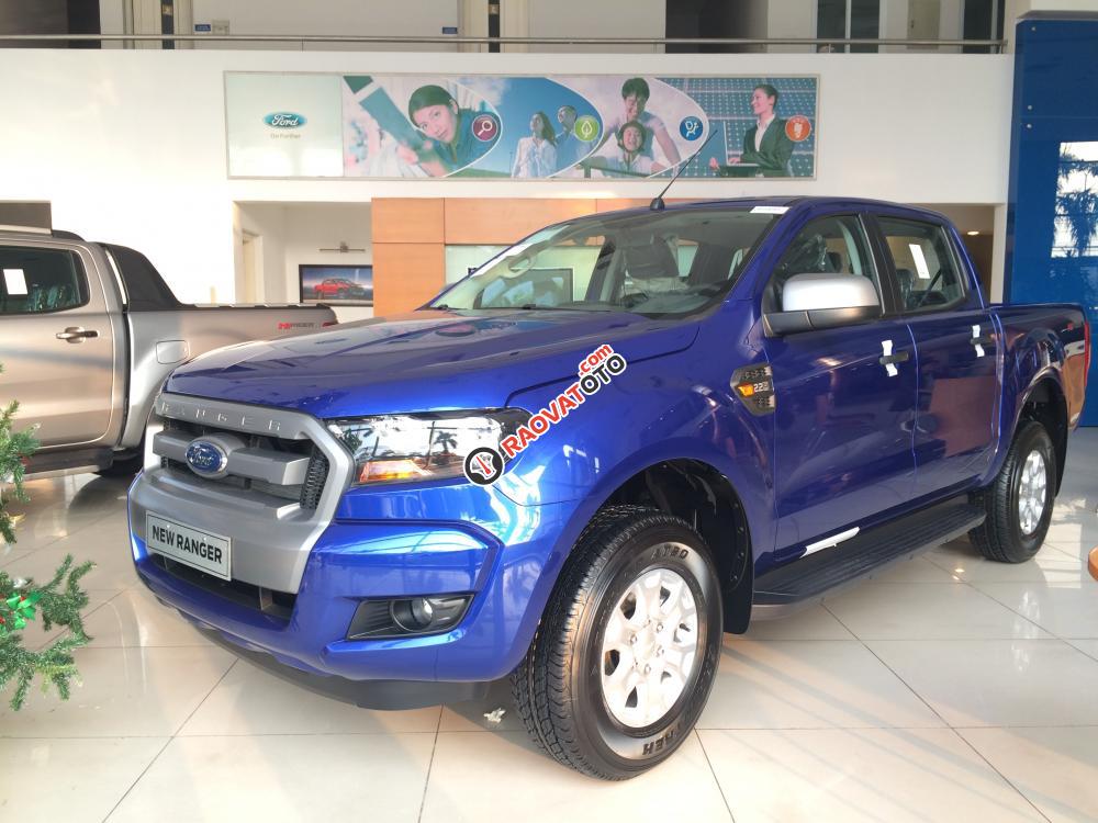 Bán xe Ford Ranger XLS 4X2 MT, màu xanh lam, nhập khẩu nguyên chiếc mới 100%-2