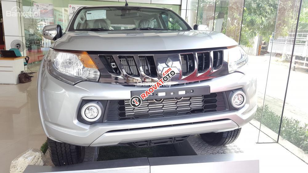 Cần bán xe Mitsubishi Triton Mivec, màu bạc, cho vay 90%, giá tốt liên hệ: 0905.91.01.99 (Phú)-1