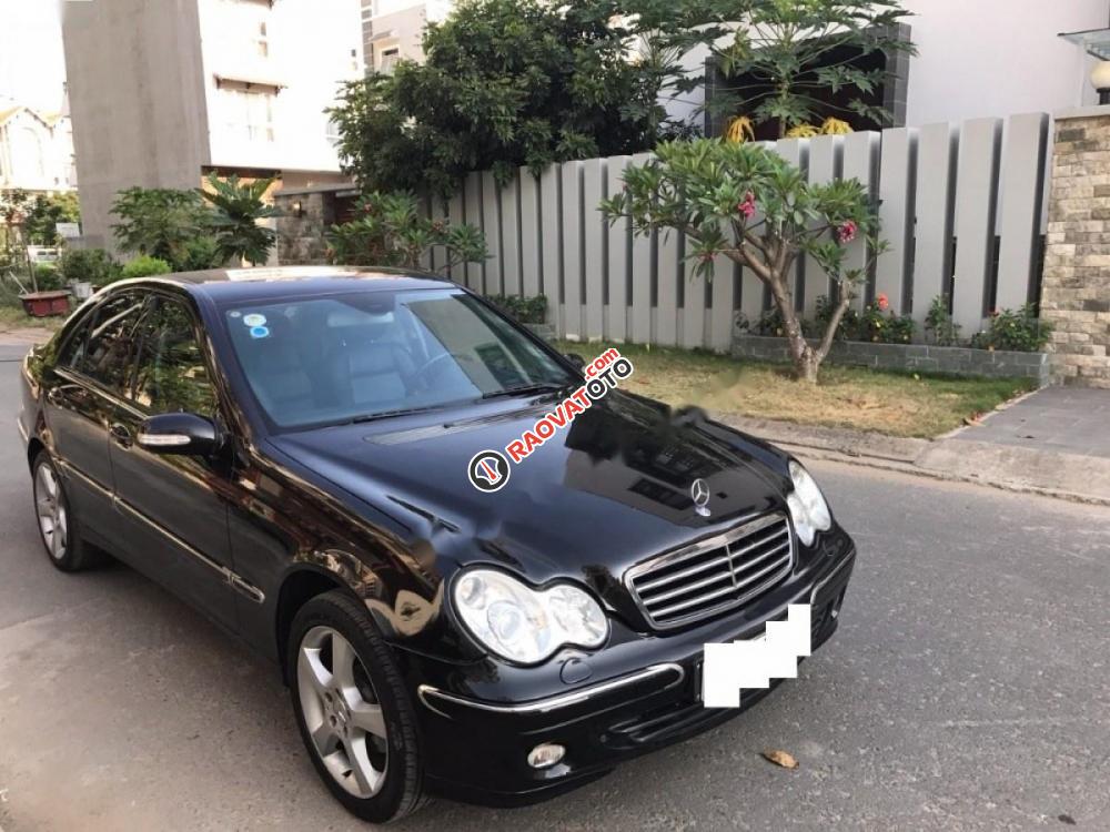 Cần bán Mercedes C240 đời 2005, màu đen số tự động-3