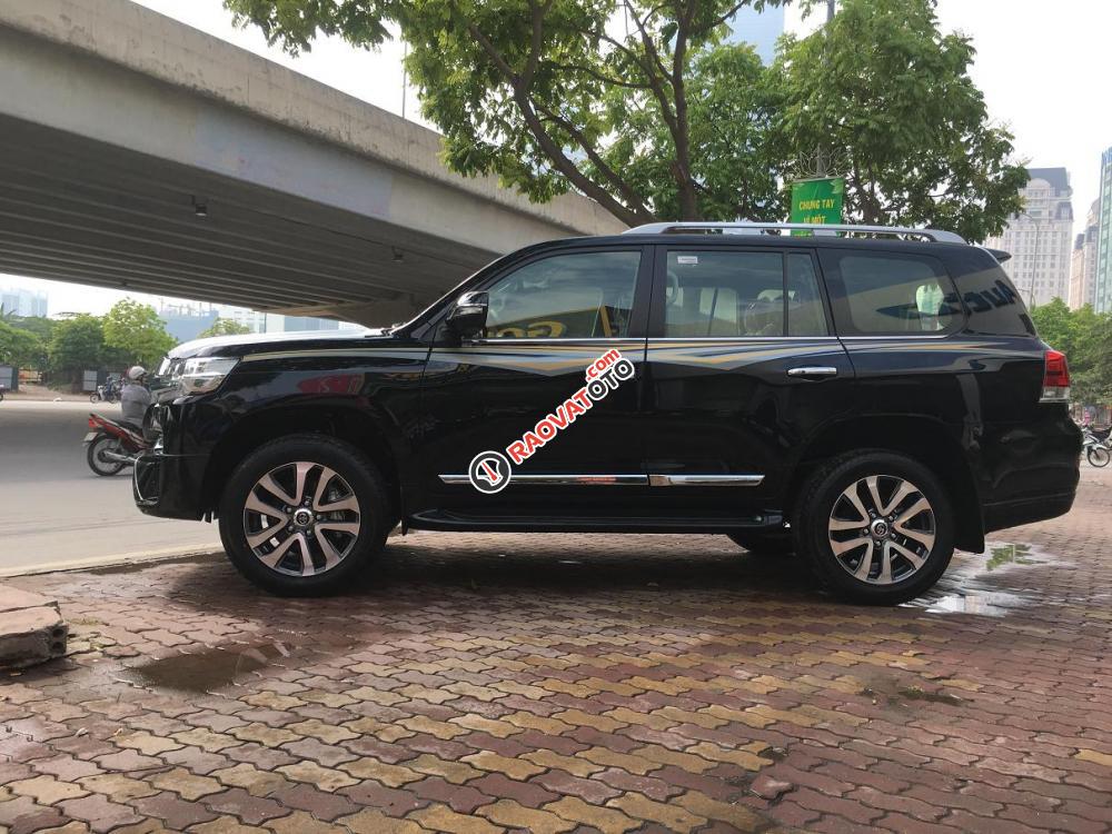 Toyota Land Cruiser VXS sản xuất 2018, nhập khẩu Trung Đông-20