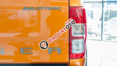 Bán xe Ford Ranger Wildtrak 3.2 4x4 2018, màu cam, xe nhập-20