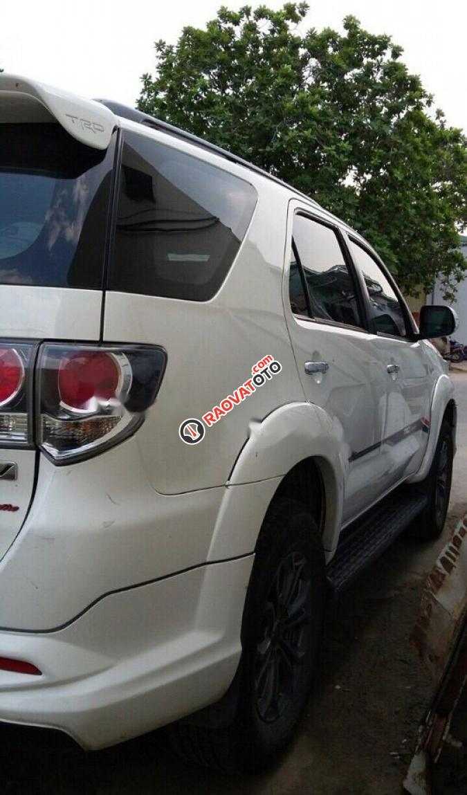 Cần bán Toyota Fortuner TRD Sportivo 4x2 AT năm 2016, màu trắng-2