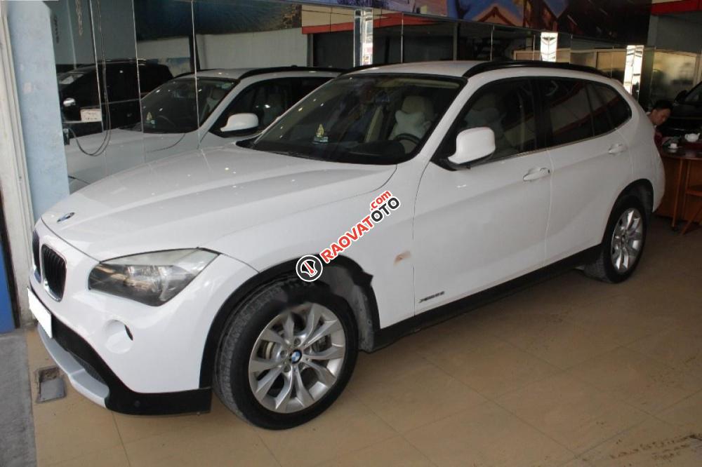 Cần bán lại xe BMW X1 xDrive28i đời 2011, màu trắng, nhập khẩu nguyên chiếc-0