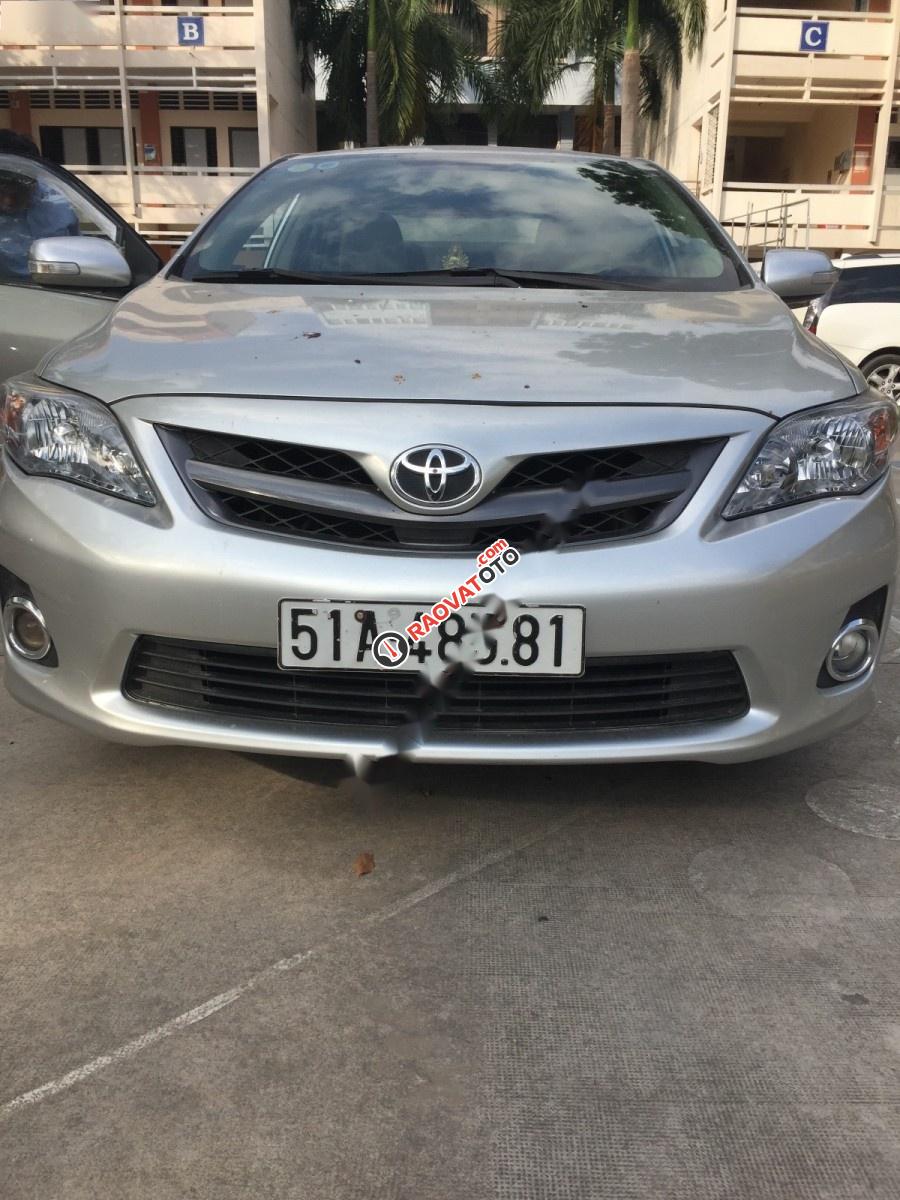 Bán Toyota Corolla altis 2.0 V đời 2013, màu bạc-1